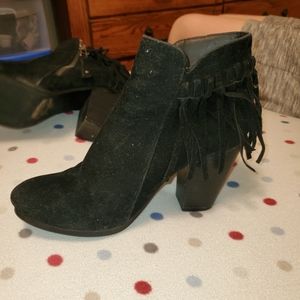 Black fringe booties